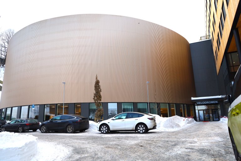 Asker Velodrom er plassert på Langenga, og er Norges andre innendørsveldodrom.