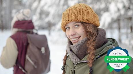 ByttNo_ung_dame_på_vintertur_jan