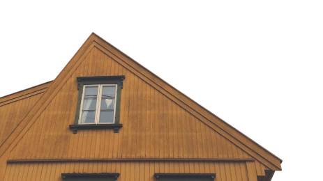 Toppen og takmønet av en enebolig